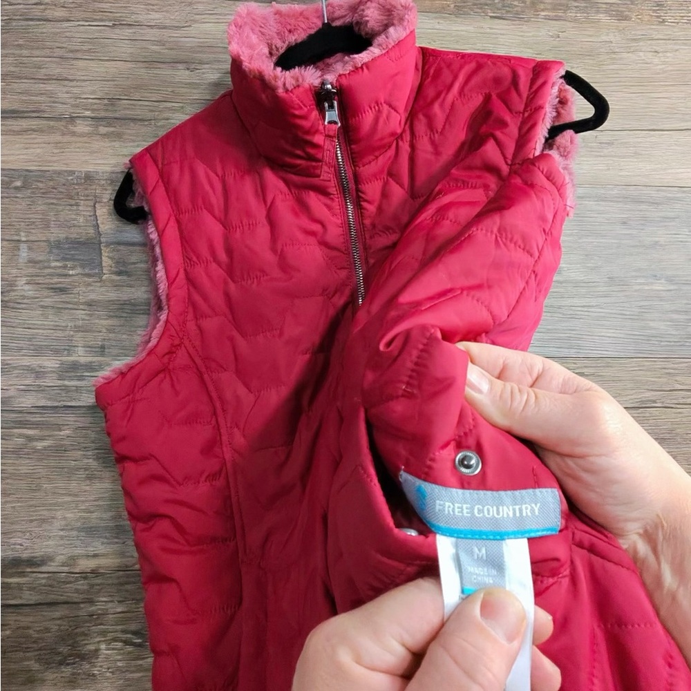 Free Country Women's Red Quilted Vest - Picture 7 of 9